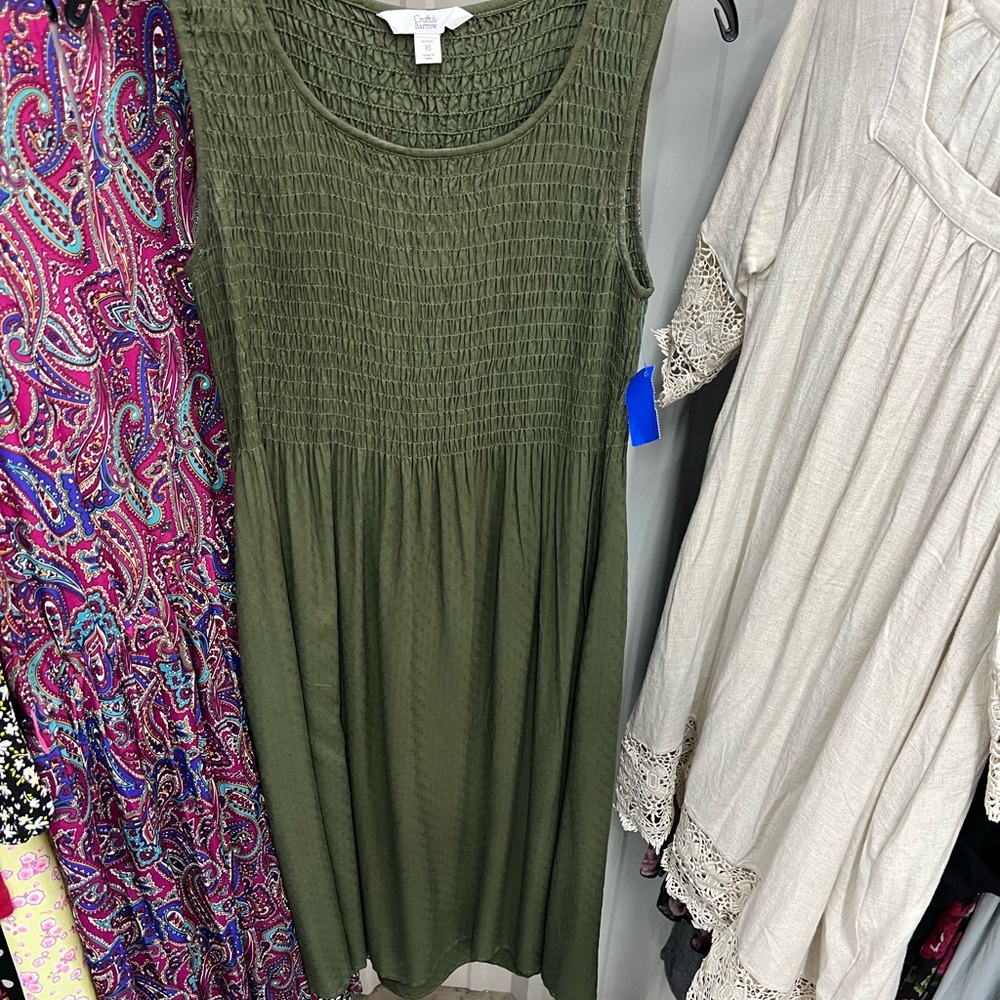 Croft & Barrow Olive Green Sleeveless Knee Length Dress